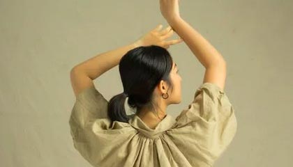 乐鱼体育网址-小克鲁伊夫出任深足主帅 郜林担任助理教练兼队长